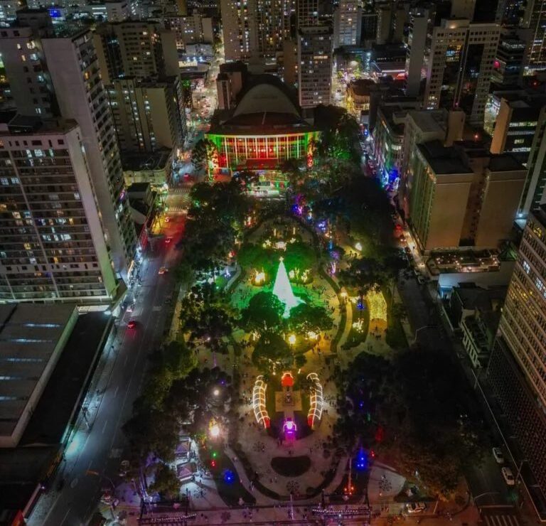 Curitiba anuncia programação de Natal com Disney, capirrenas, show de Luiza Possi e novas atrações