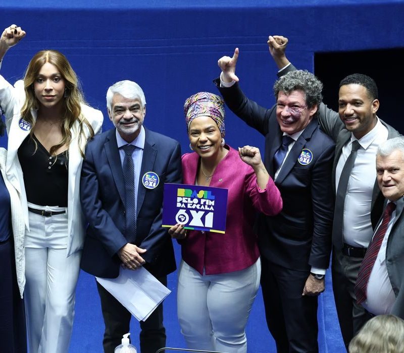 CUT elogia fim da “massacrante” 6×1; CNI quer revisar PEC aprovada