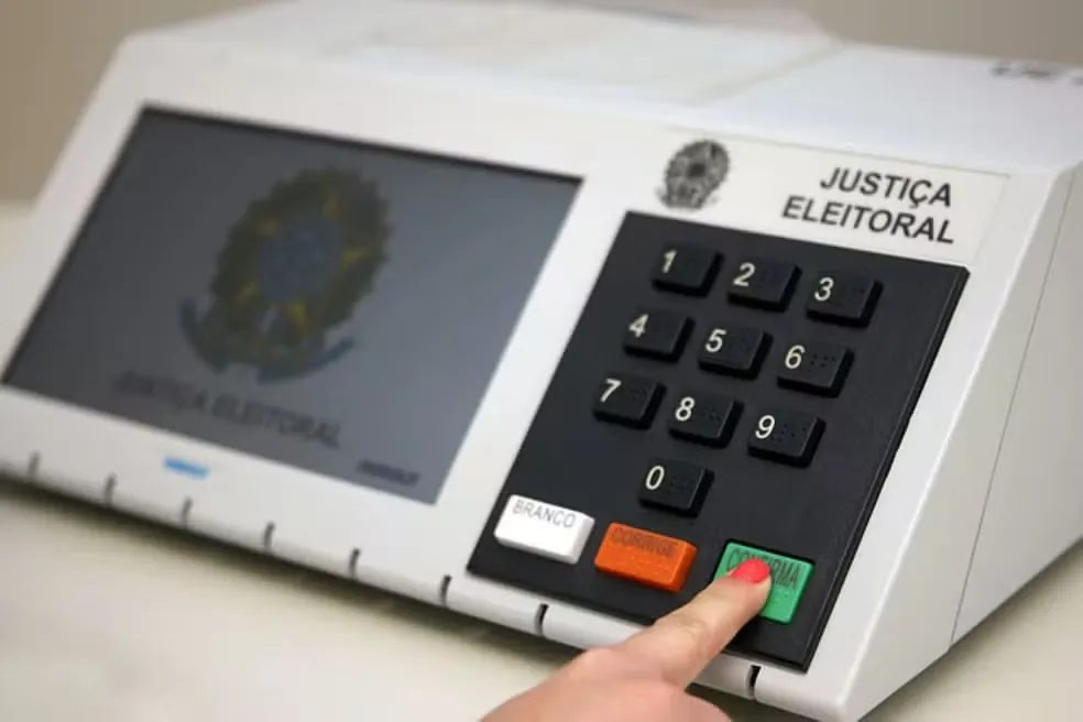 Datafolha: eleitores escolheram voto para governador, senador e deputados mais cedo