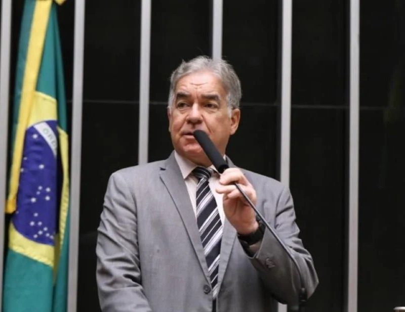 Deputado feirense não consegue reeleição mesmo com mais de 100 mil votos na Bahia
