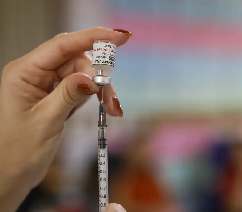 Desinformação faz com que só 5% das crianças sejam protegidas da covid