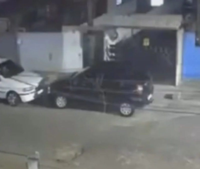 Dois homens são mortos em tiroteio em Canoas; vídeo mostra momento dos disparos