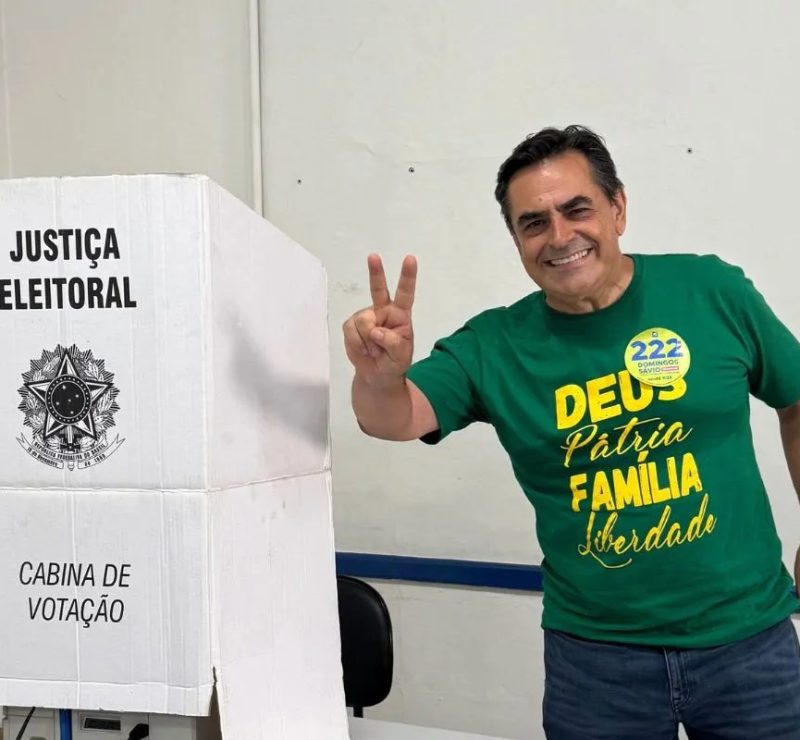 Domingos Sávio (PL) vota em Divinópolis