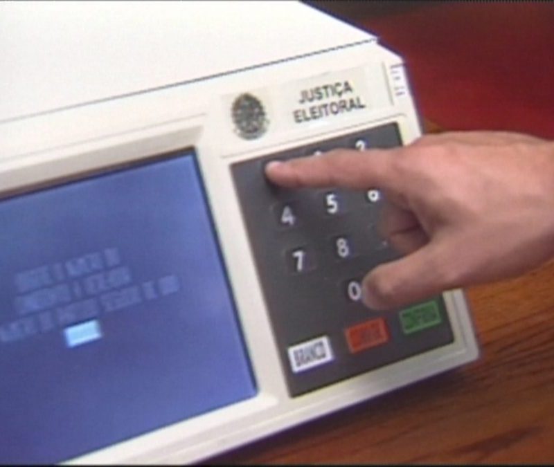 Eleitores do Ceará vão às urnas neste domingo (4); acompanhe