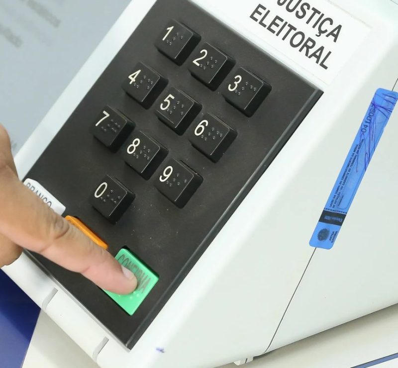 Eleitores do Rio de Janeiro vão às urnas neste domingo