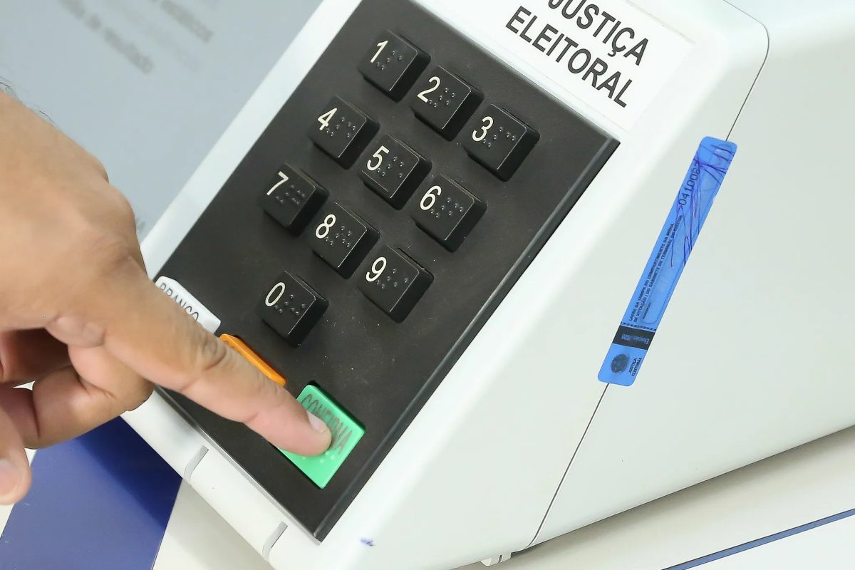 Eleitores do Rio de Janeiro vão às urnas neste domingo