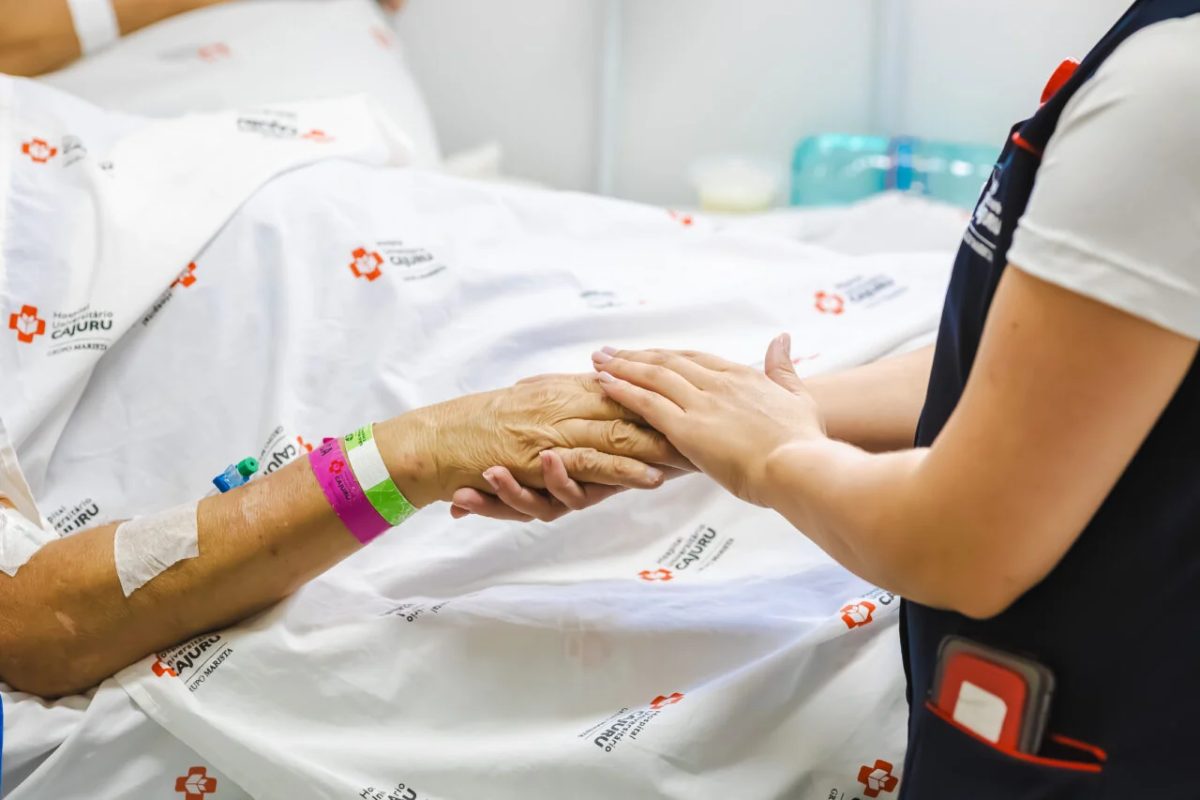 Envelhecimento da população transforma perfil dos pacientes em hospitais de Curitiba