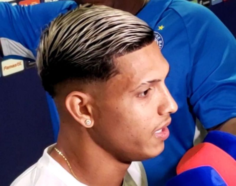 Erick Pulga destaca dedicação do Bahia e projeta duelo com o Flamengo: “Correr dobrado”