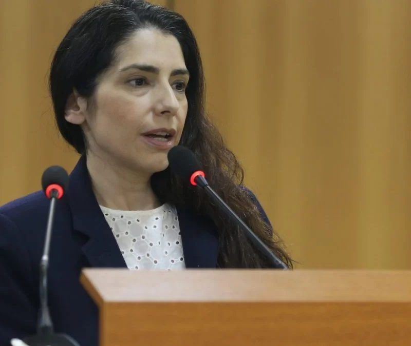 Estela Aranha, que melou debate da Globo, votou em Lula em 2022