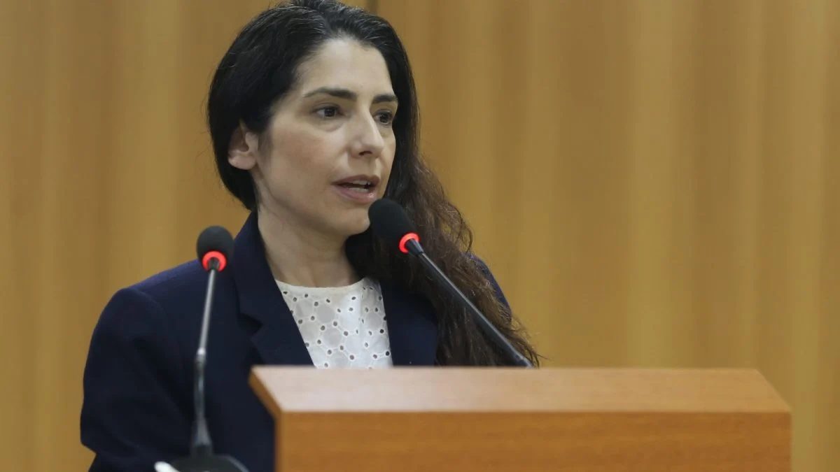 Estela Aranha, que melou debate da Globo, votou em Lula em 2022