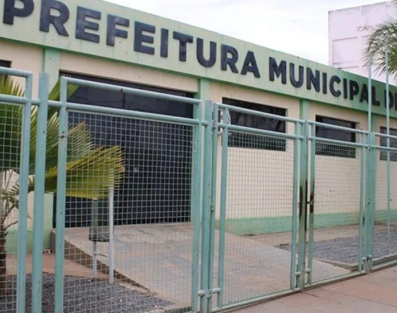Ex-prefeito de cidade baiana é multado por irregularidades no transporte escolar e limpeza urbana