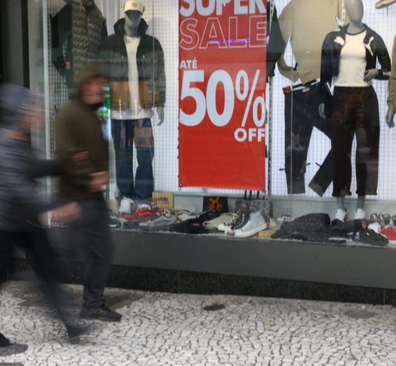 Faturamento do comércio do Paraná sobe mais de 6% no ano