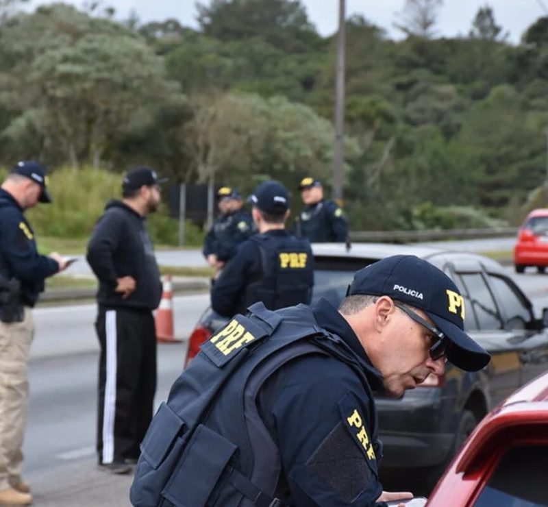 Feriado da Padroeira registra 98 acidentes com quatro mortes nas estradas federais do Paraná
