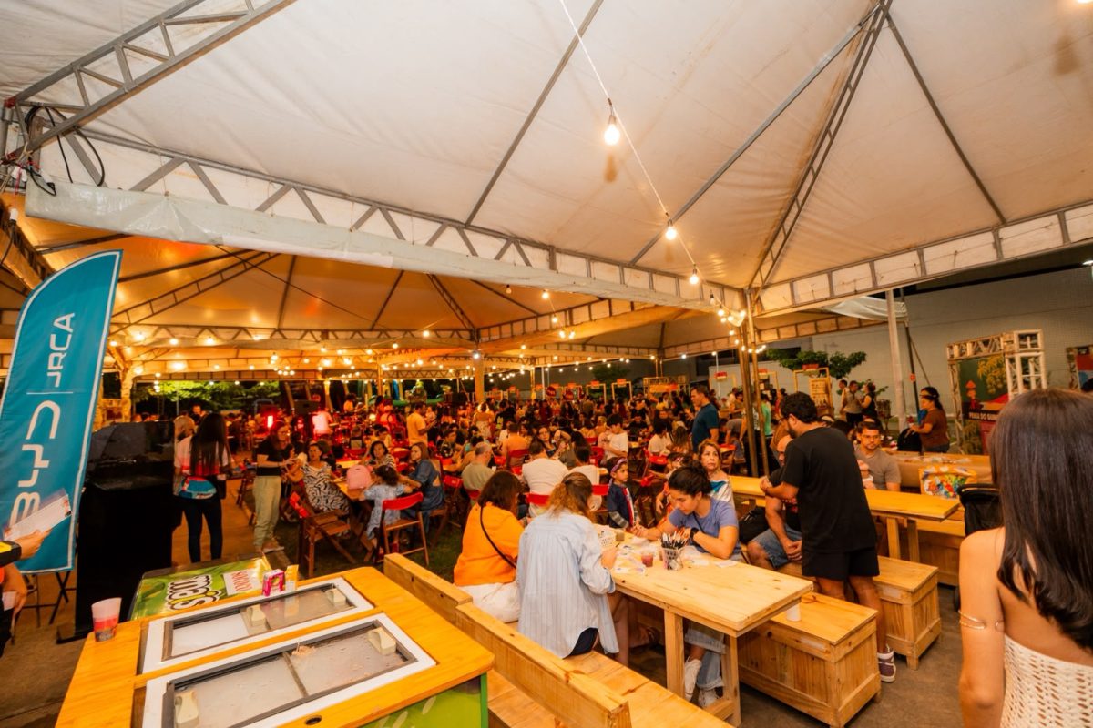 Festival Alagoaníssimo reúne gastronomia, música e artesanato em Maceió