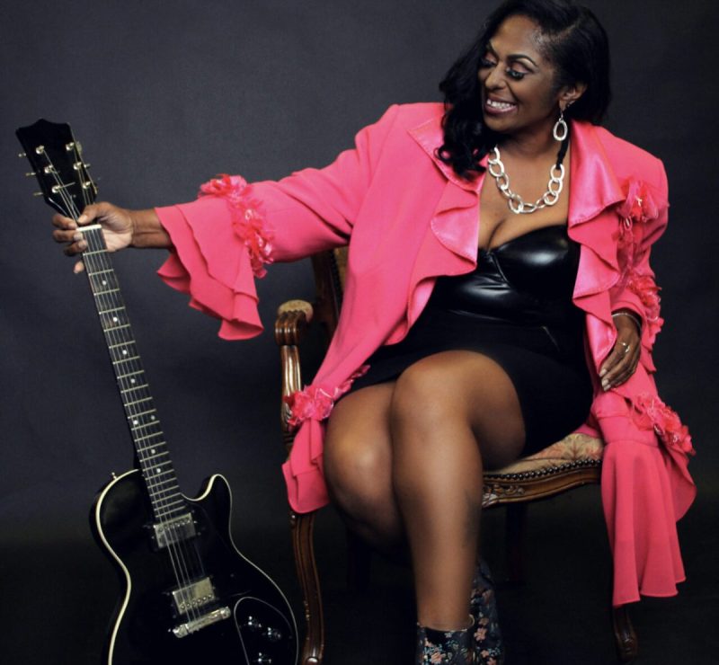 Filha de B.B. King, Claudette King anuncia show em Curitiba