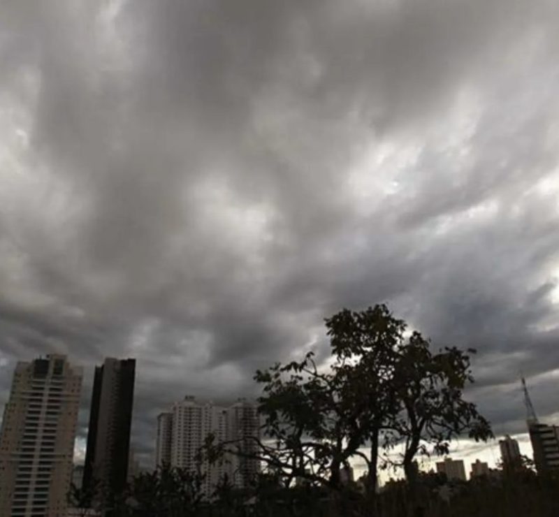 Frente fria pode causar tempestades e ventania em cidades de Goiás; veja lista