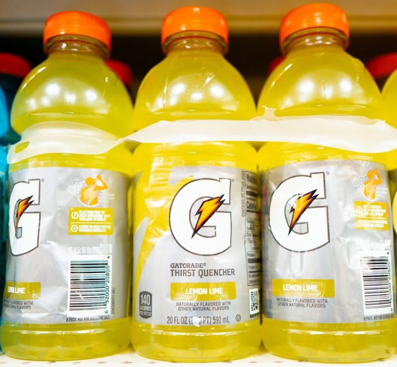 Gatorade recolhe 122 mil caixas de bebida por corante não declarado nos EUA