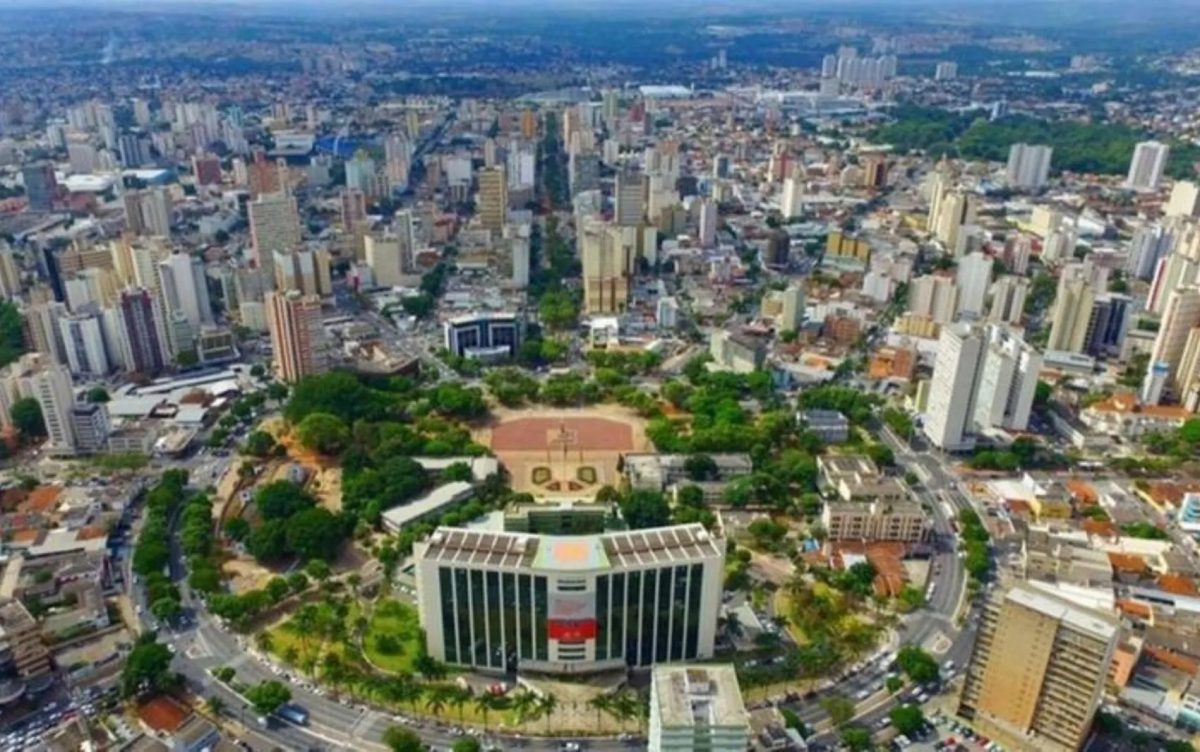 Goiânia terá 20 pontos de bloqueios no trânsito para o aniversário da capital; veja desvios