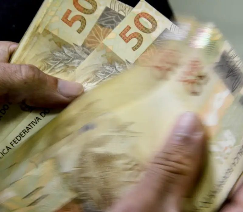 Governo de Alagoas confirma pagamento dos servidores para a póxima semana; veja data