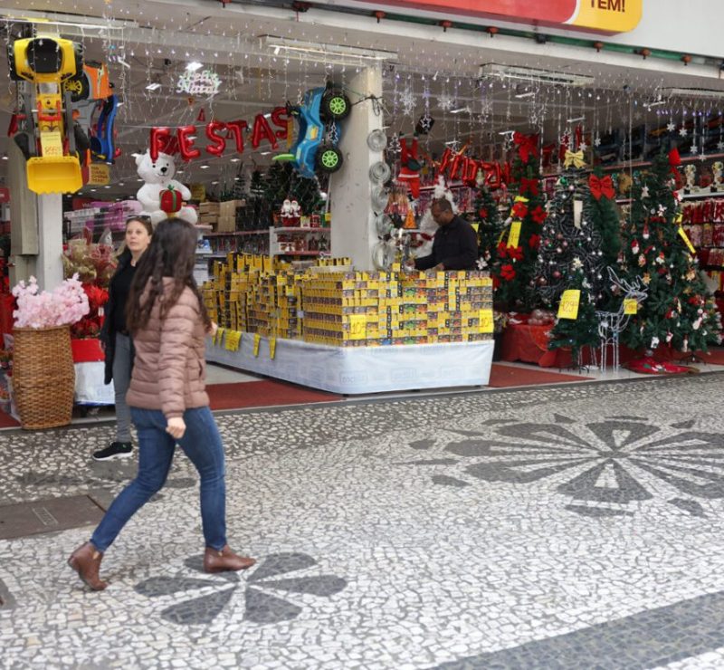 Halloween, Black Friday e Natal impulsionam o comércio de Curitiba na reta final do ano