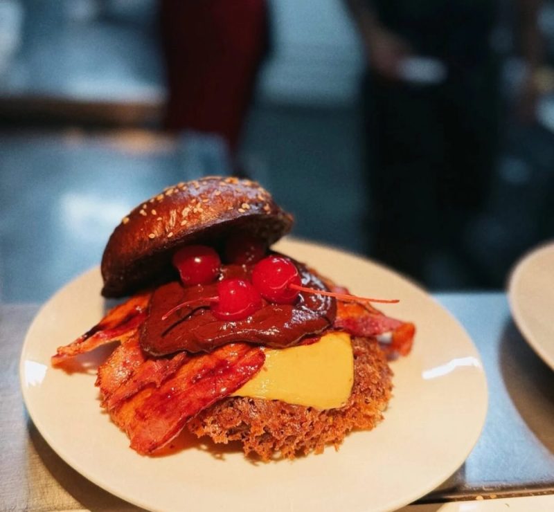 Hamburgueria da Grande Curitiba é eleita a 5ª melhor do Brasil