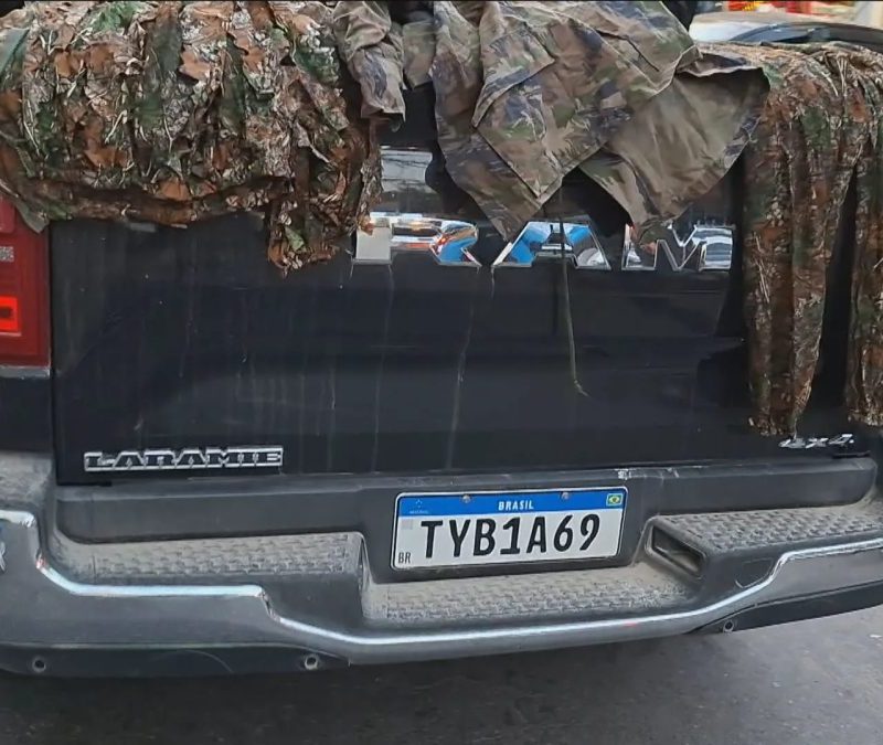 Homem é preso com caminhonete de luxo roubada após troca de tiros em São Gonçalo
