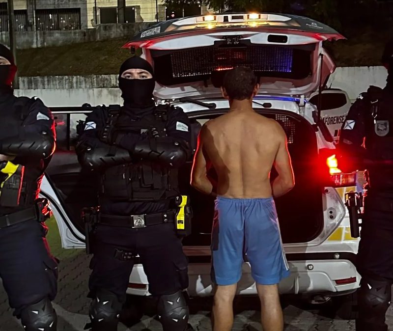 Homem é preso em flagrante por suspeita de agredir mulher em Fortaleza