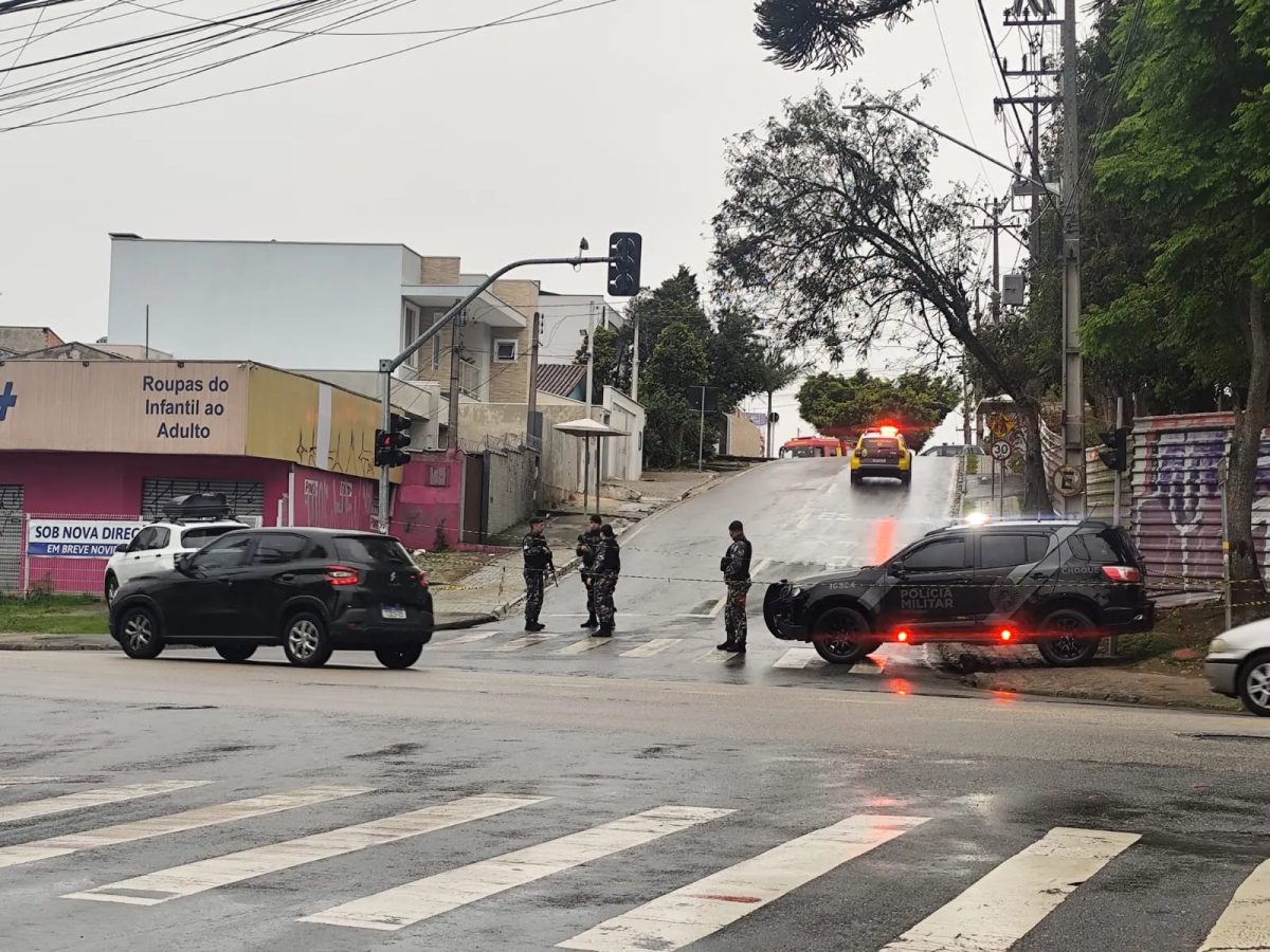 Homem que invadiu CMEI e fez crianças reféns é morto pela polícia em Curitiba