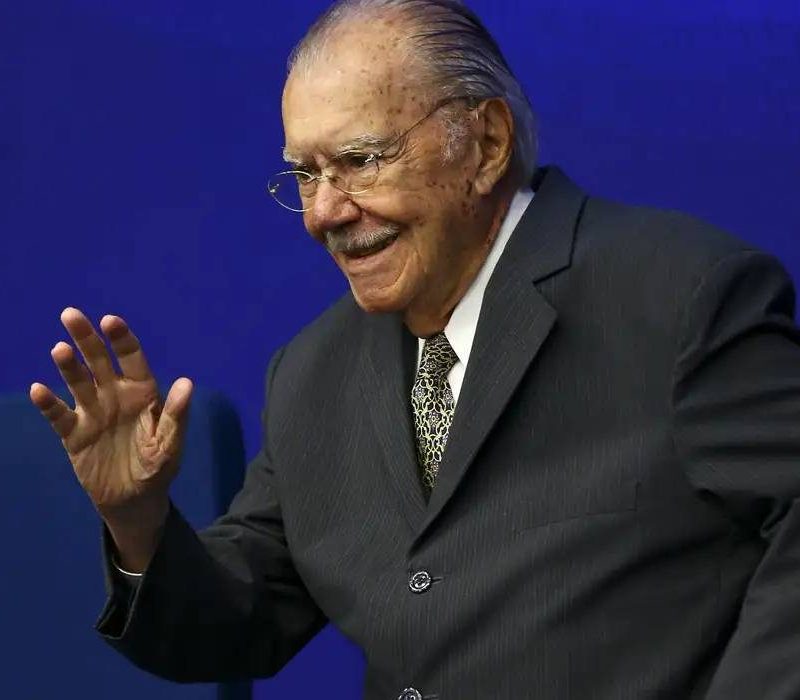 José Sarney é internado em São Luís e passa por cirurgia abdominal