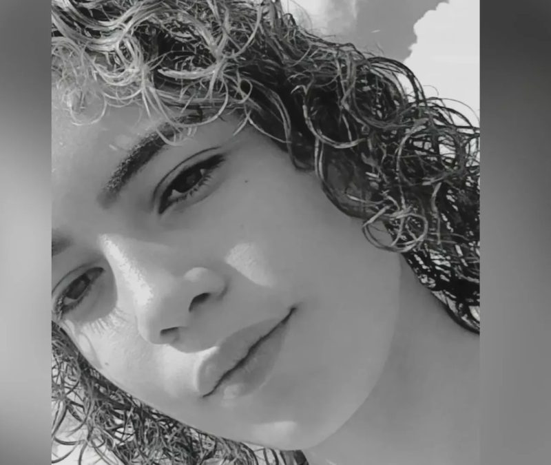 Jovem de 18 anos é morta a tiros após dupla invadir casa no interior do Ceará