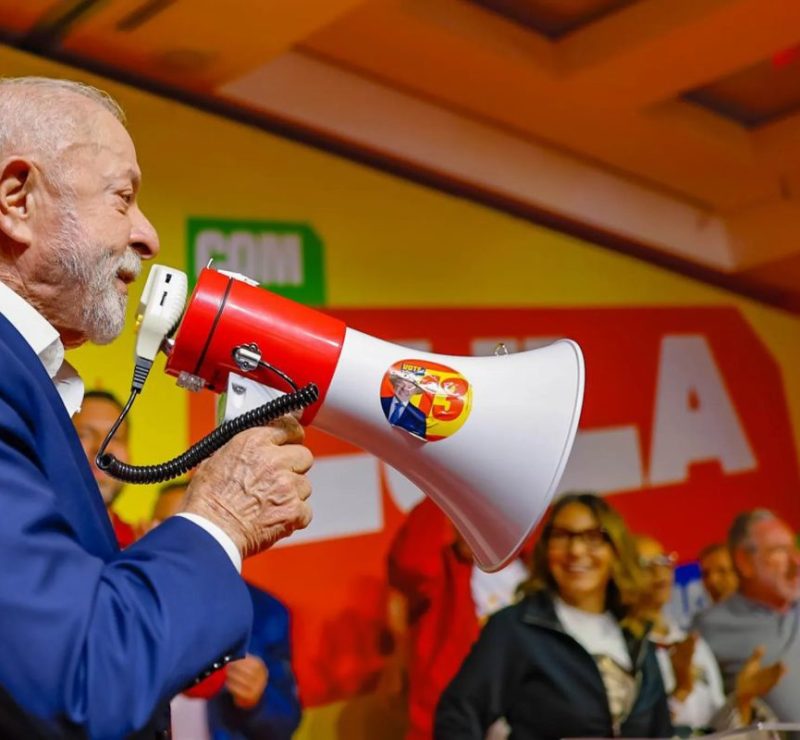 Lula retoma atos de campanha para o 2º turno nesta sexta com caminhada no Distrito Federal