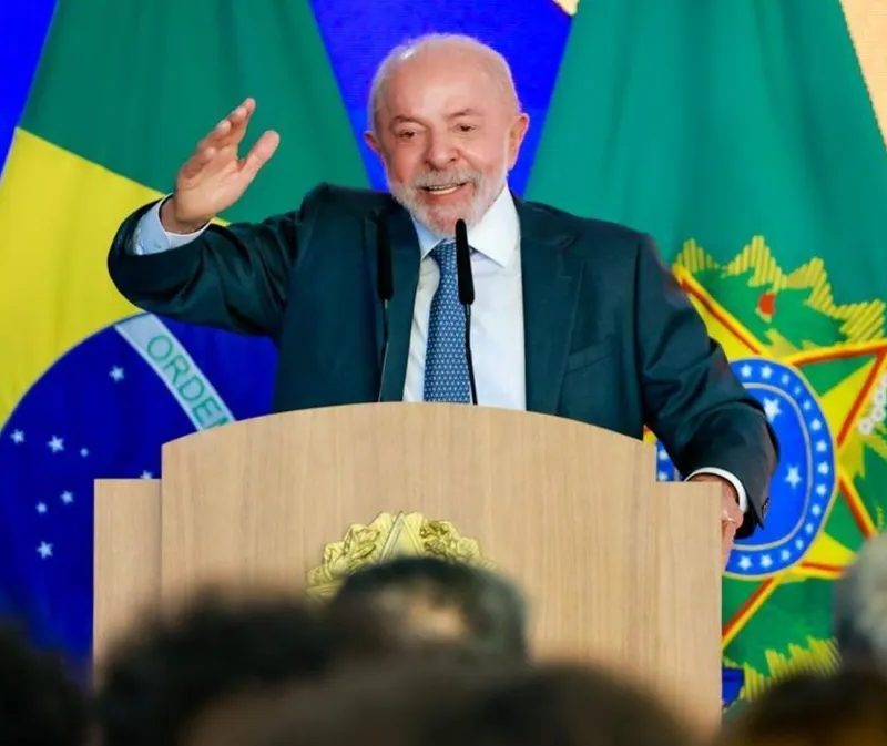 Lula sanciona lei que perdoa dívidas e aumenta teto de faturamento de MEIs