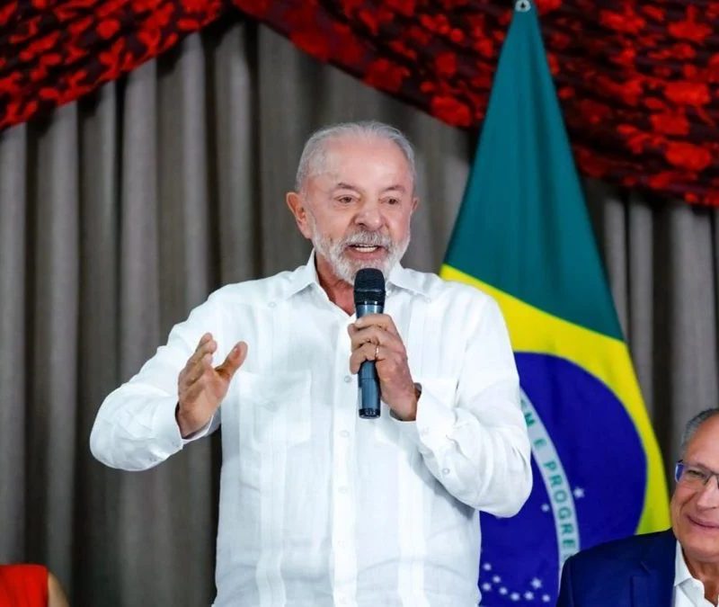 Lula tenta recuperar votos com viagens a SP e Rio na próxima semana
