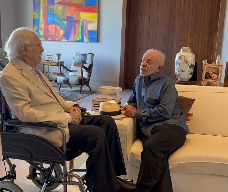 Lula visita José Sarney após ato de campanha em São Luís