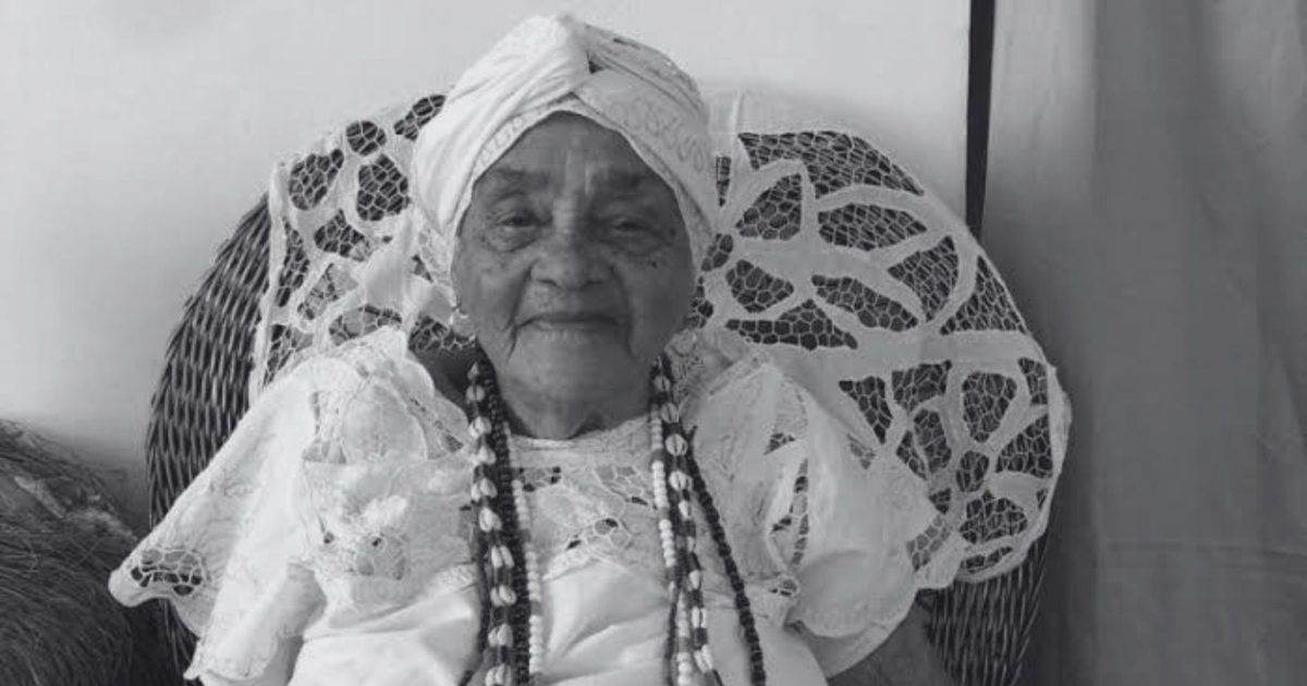 Mãe Senhora de Ewá, uma das ialorixás mais antigas do Brasil, morre aos 104 anos em Salvador