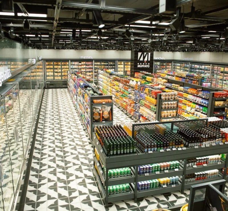 Maior supermercado autônomo da América Latina abre em Curitiba; veja como funciona