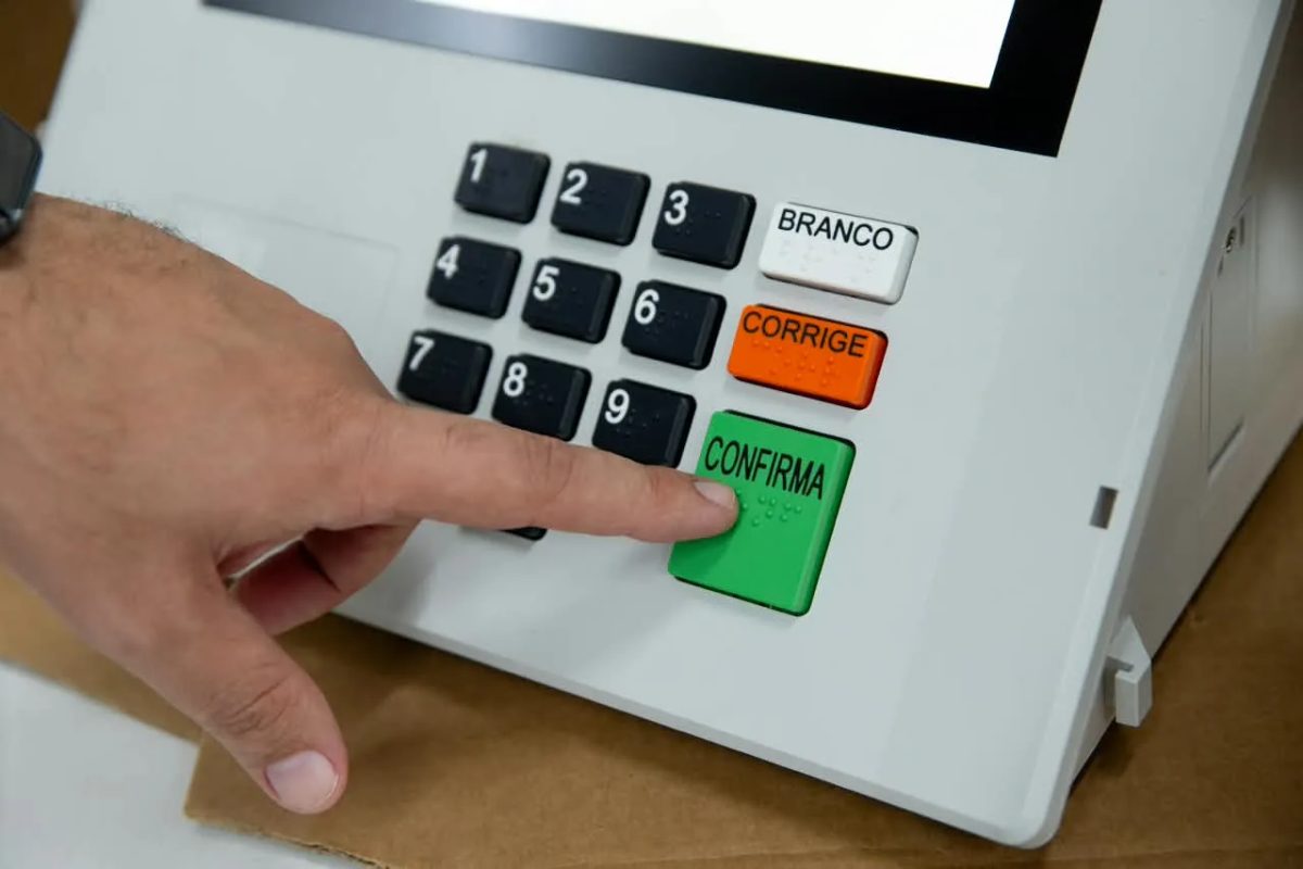 Mais de 5 milhões de eleitores devem ir às urnas em Goiás para votar no 2º turno para presidente; veja o que pode levar