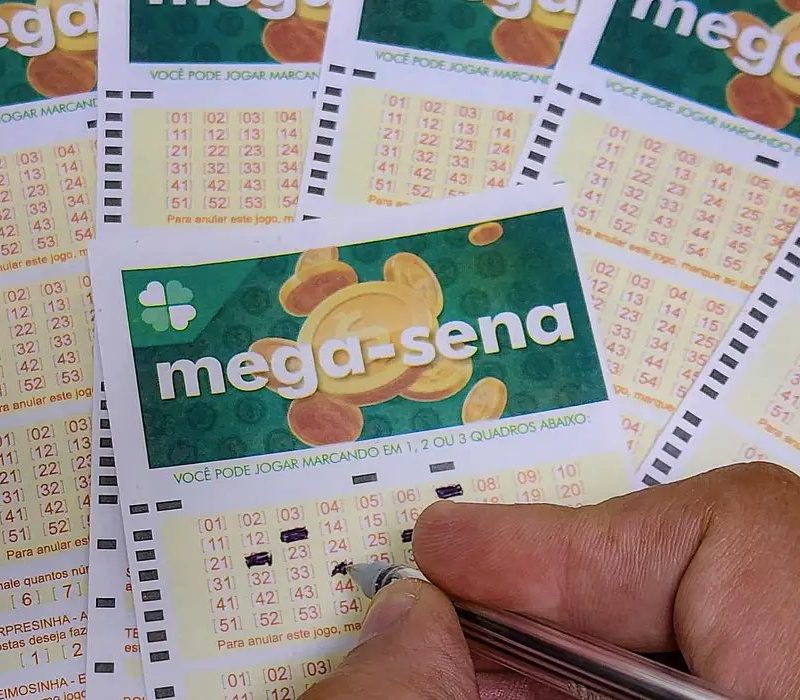 Mega-Sena acumula novamente e prêmio vai a R$ 320 milhões