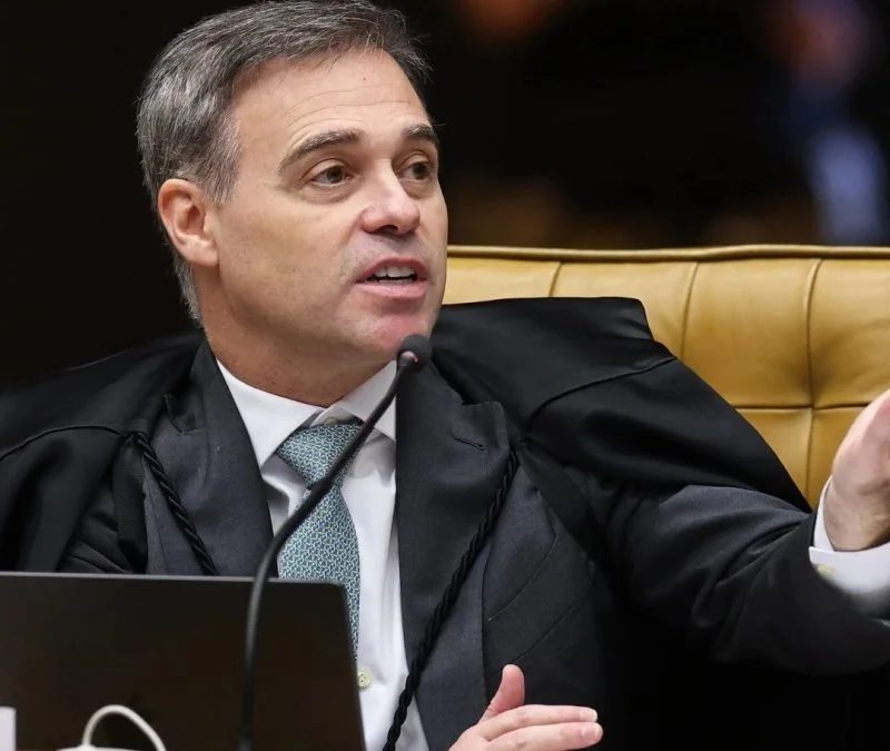 Mendonça manda remover vídeo de Janones e Lindbergh contra Flávio