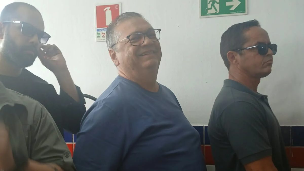 Ministro do STF Flávio Dino vota em São Luís neste domingo (4)