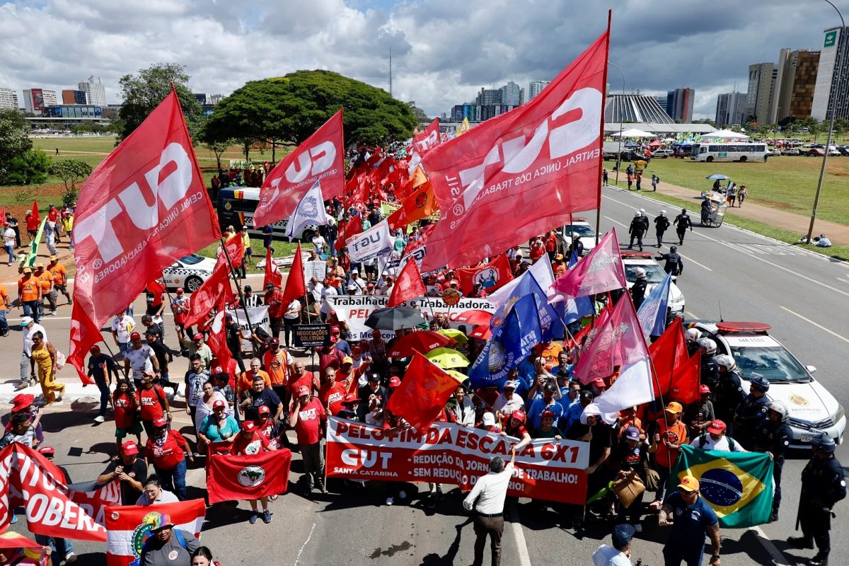 Não interfiram em nossas eleições, dizem centrais sindicais aos EUA