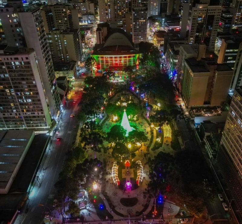 Natal de Curitiba deve movimentar R$ 800 milhões e ter público recorde; veja programação
