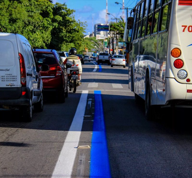 Nova lei libera Faixa Azul para motoristas de aplicativo em Maceió