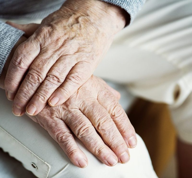 Novo medicamento para Parkinson é aprovado nos EUA com ação direcionada