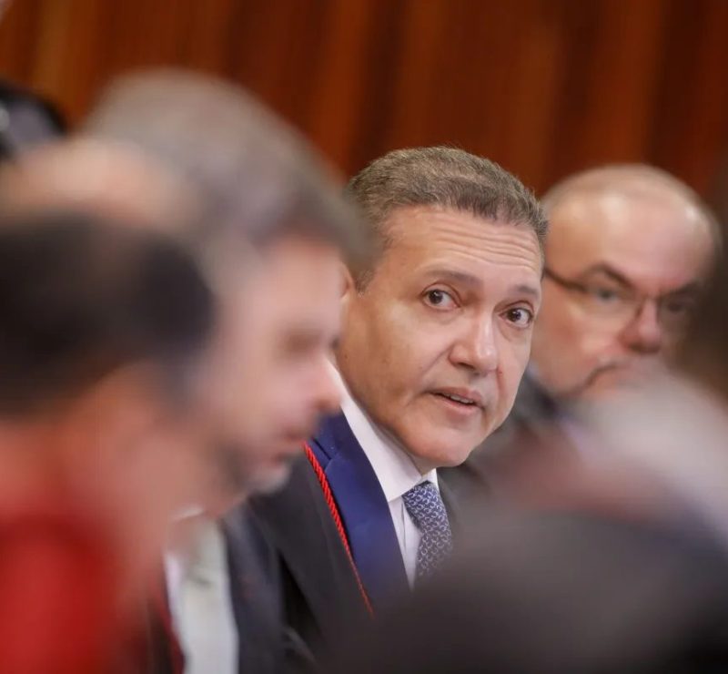 Nunes Marques autoriza retomada de canal “Exército do Lula” no WhatsApp