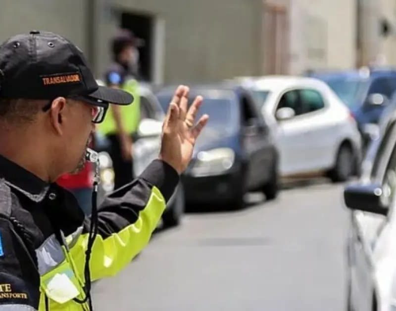 Obras do metrô provocam alterações no trânsito na região do Campo Grande, em Salvador