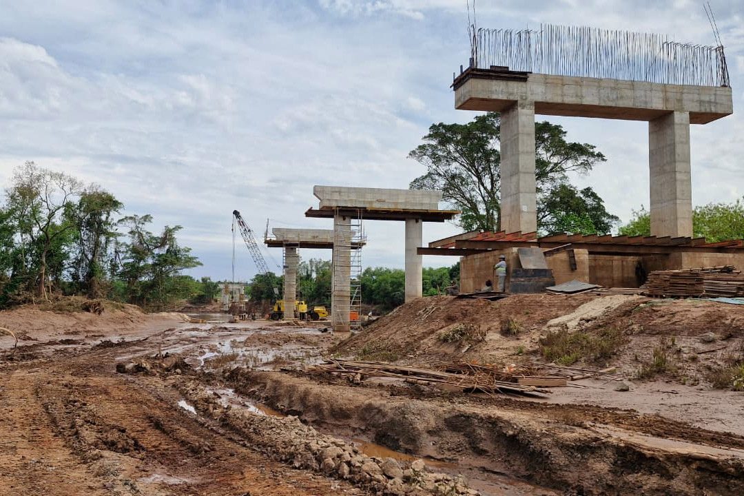 Obras para nova ponte sobre o Rio Ivaí no Paraná chegam a 45% de execução