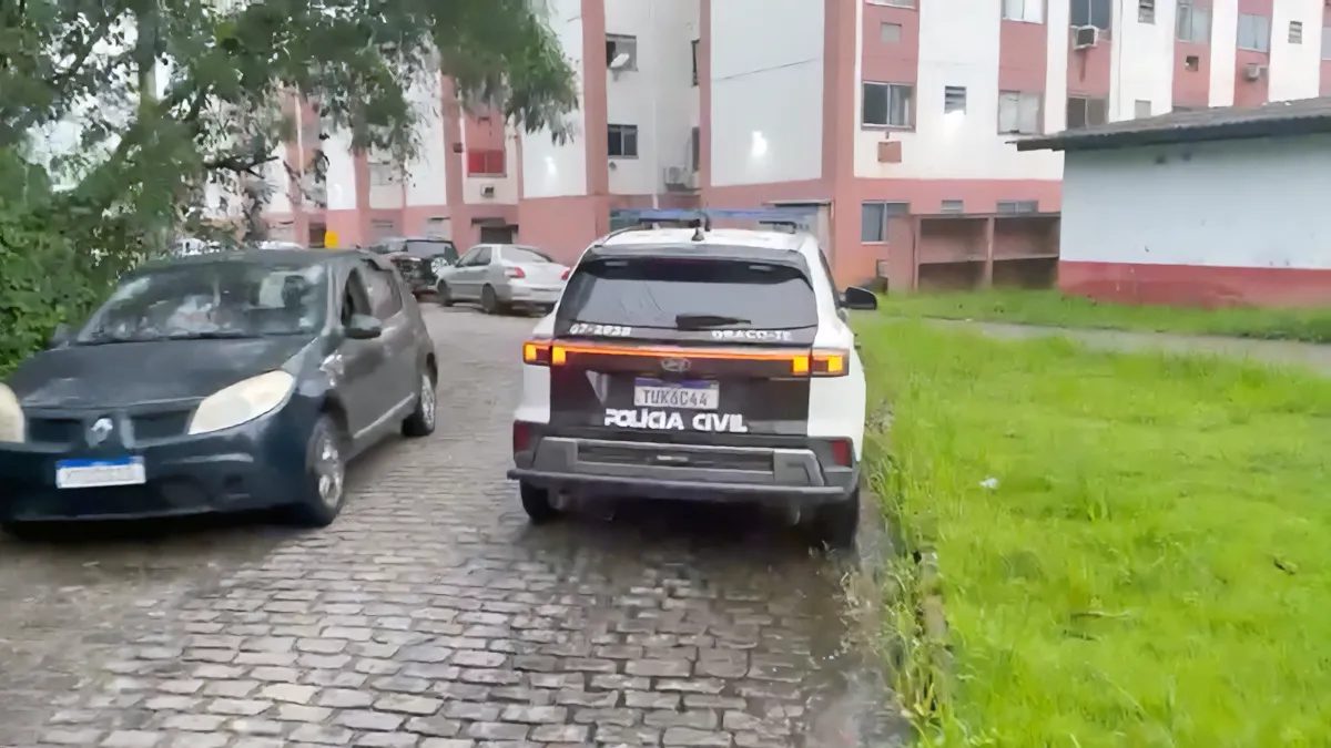 Operação mira milícia de Juninho Varão; grupo extorquia de moradores de condomínio de Nova Iguaçu e ameaçava expulsá-los