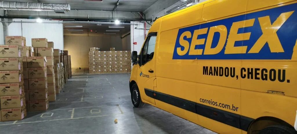 Paraná começa a distribuir mais de 30 mil urnas para a eleição de domingo