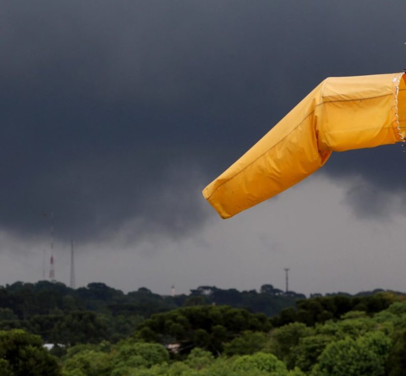 Paraná recebe alerta sobre a volta das tempestades em 178 cidades; veja quais e a previsão do tempo